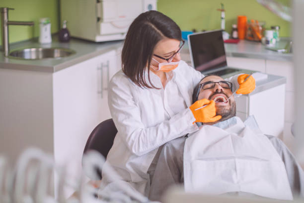 Best Emergency Treatment for Toothache in Manche North Shore, CA
